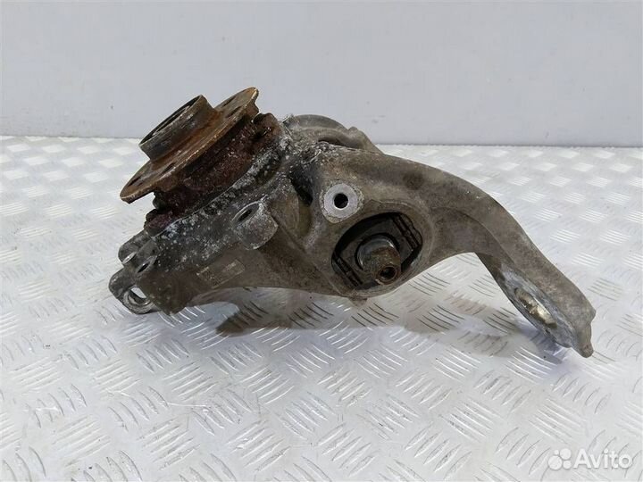 Кулак задний левый Audi A7 4G 8R0505435C