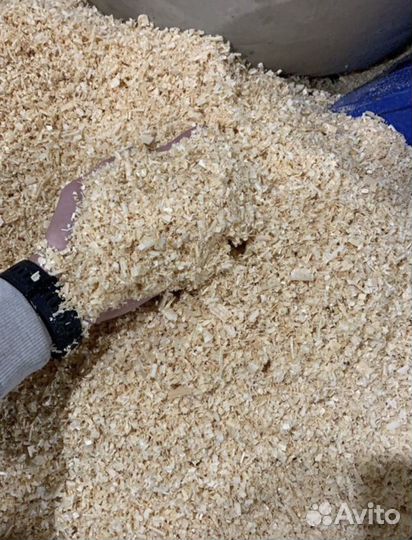 Опилки в больших мешках