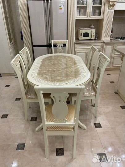 Стол и Стулья
