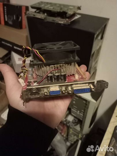 Видеокарта GT 240 1 Гб