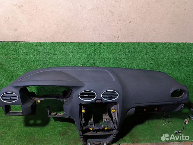 Панель передняя Ford Focus II (2005—2008)