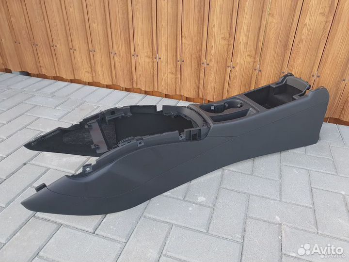 Центральная консоль (подлокотник) с Ауди А5 (8T)