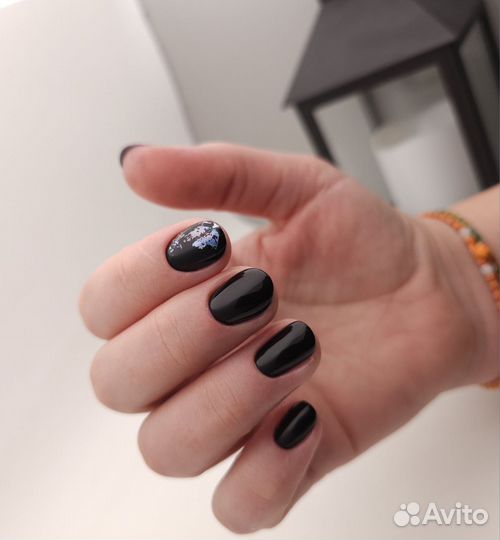 Маникюр, педикюр