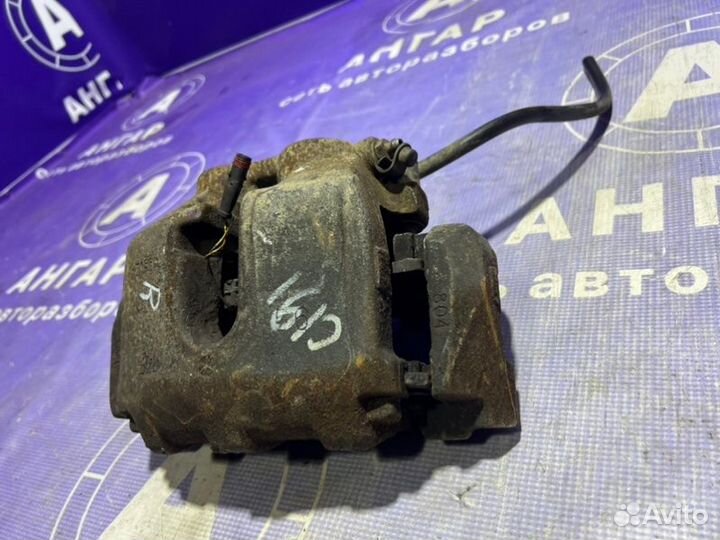 Суппорт передний правый Mercedes Benz Ml 164