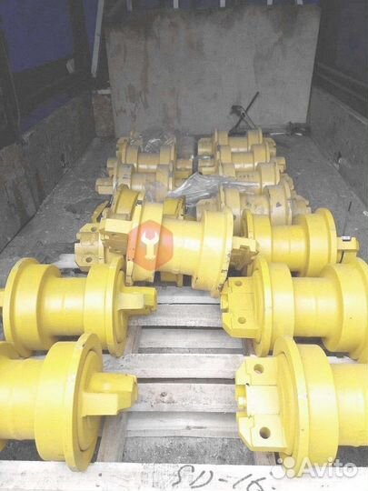 Каток поддерживающий Hitachi ZX330LC-3G 9245117
