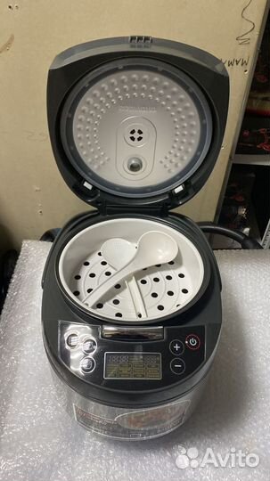 Мультиварка Redmond RMC-M4513