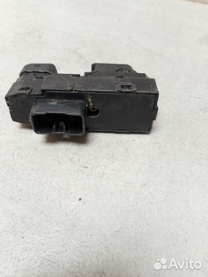 Кнопка стеклоподъемника