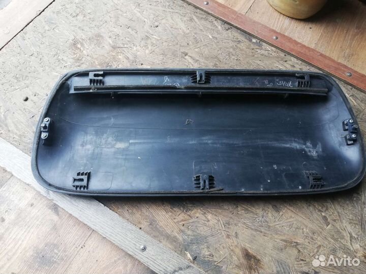 Ноздря капота subaru