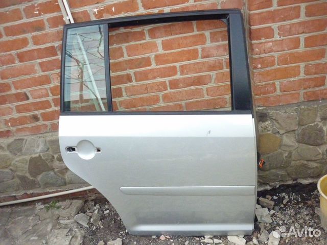 Дверь задняя левая правая на фольксваген туран 03