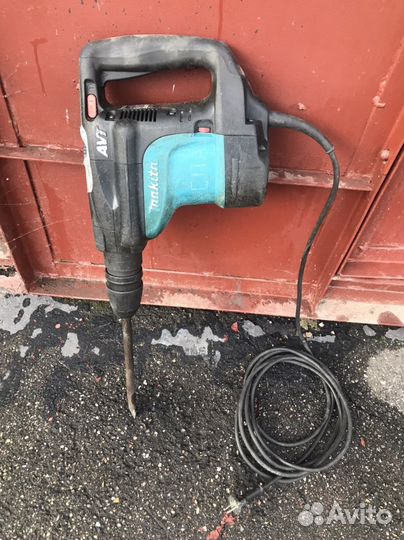 Перфоратор makita HR4510c