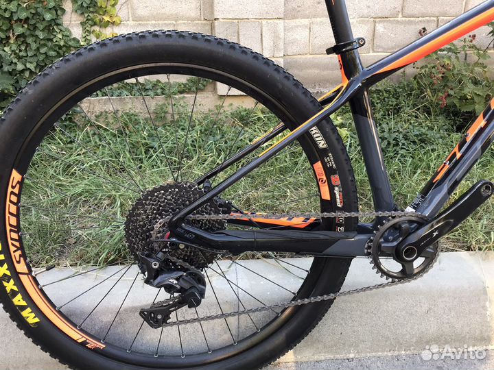 Scott scale 730 27.5 carbon