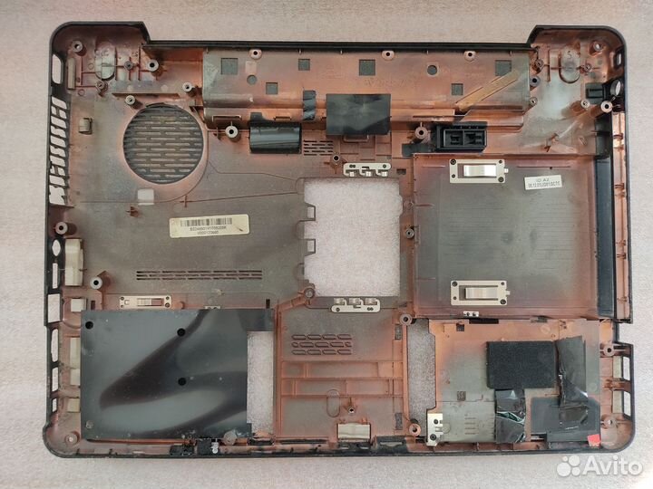 Поддон для ноутбука Toshiba Satellite A300D-205