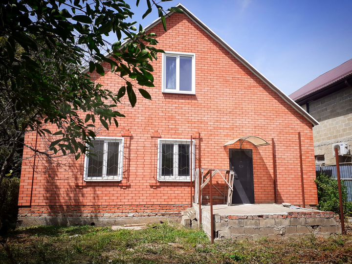 Дом 210 м² на участке 7 сот.