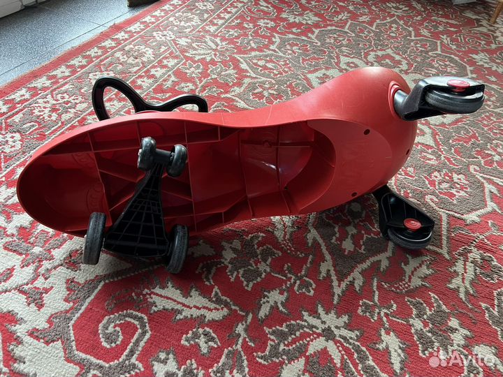 Машинка-каталка