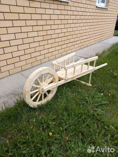 Тележки декоративные