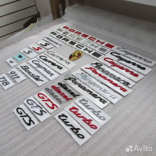 Оригинальные Эмблемы шильдики надписи Porsche разн