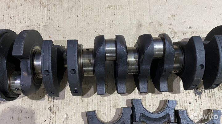 Коленвал с бугелями BMW 3 series E46 M54B22