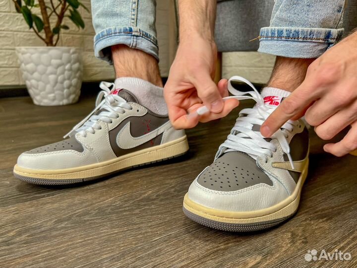 Кроссовки Nike Air Jordan 1 Low x Travis Scott