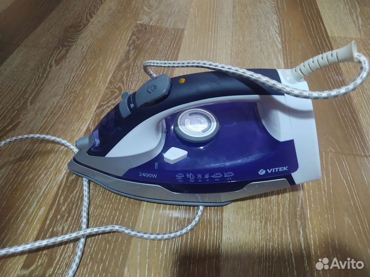 Утюг Vitek