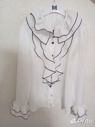 Блузки школьные и брюки