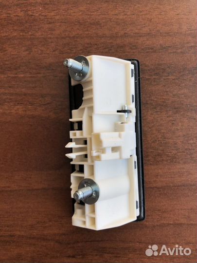 Клавиша (ручка-кнопка) крышки багажника Ауди A6 C7