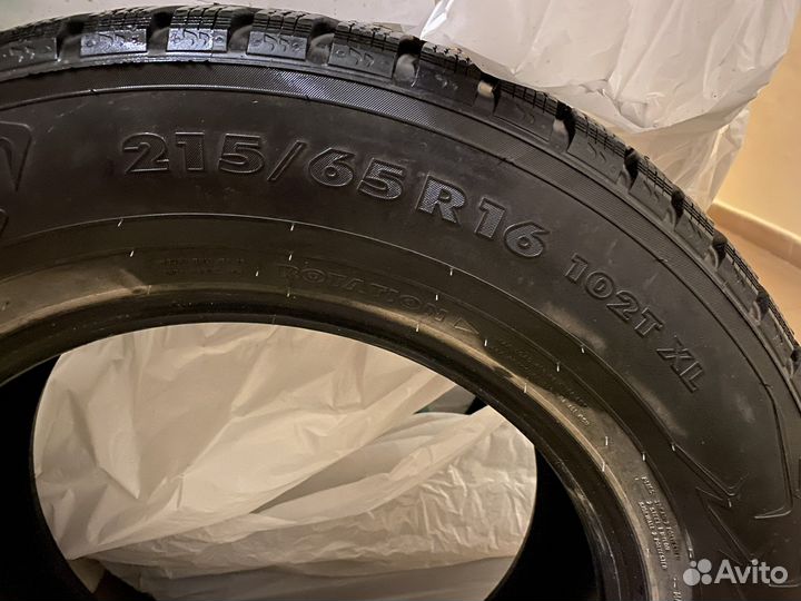 Nokian Tyres Hakkapeliitta 7 215/65 R16