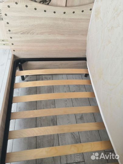 Детская кровать с матрасом