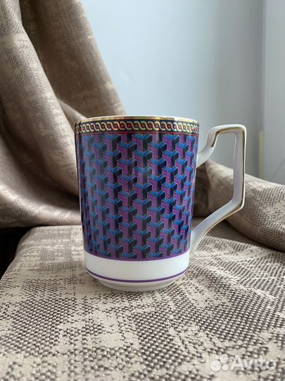 Кружка фарфоровая новая в подарочной упаковке
