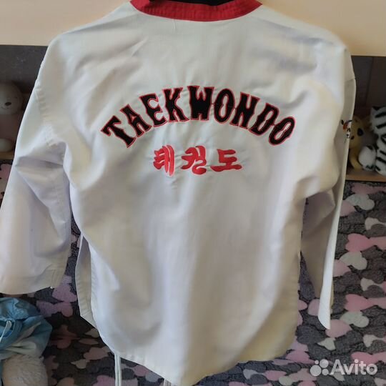 Продам форму для тхэквондо