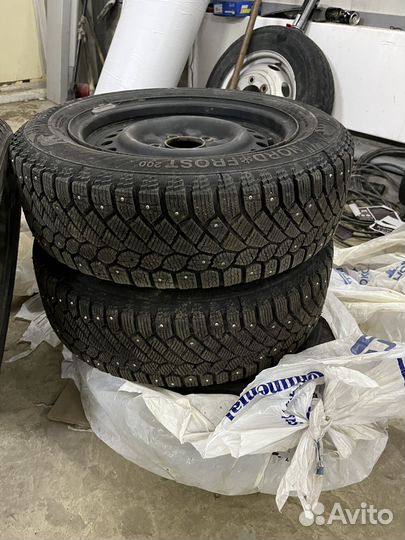 Gislaved Nord Frost 200 185/65 R15 92M
