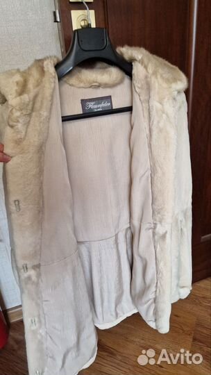 Шуба из кролика с капюшоном из норки