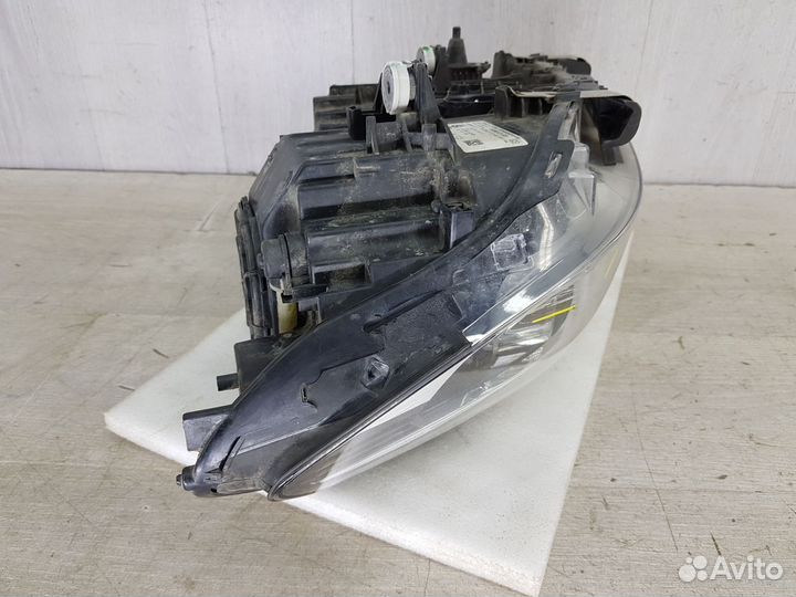 Фара левая BMW 5 G30 бмв