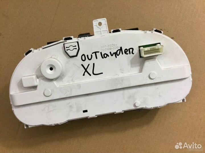 Панель приборов Mitsubishi Outlander Xl CW