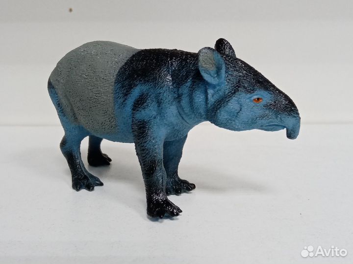 Фигурки животных Южной Америки, Африки