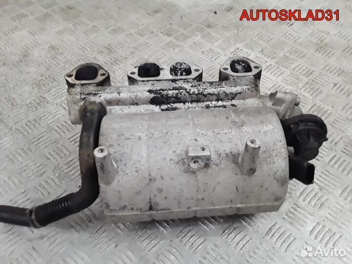 Коллектор впускной Volkswagen Caddy 3 038129713BE