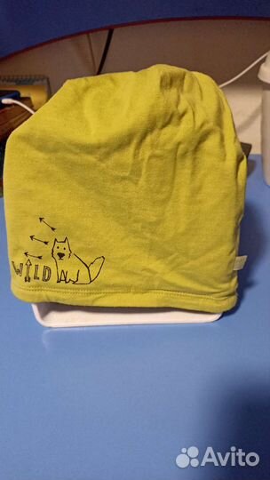 Весенняя шапка 50-52 размер