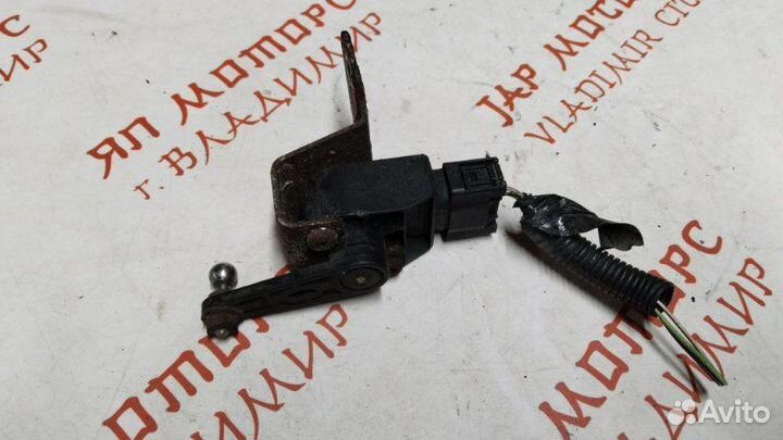 Датчик высоты дорожного просвета Volvo V40 хетчбек