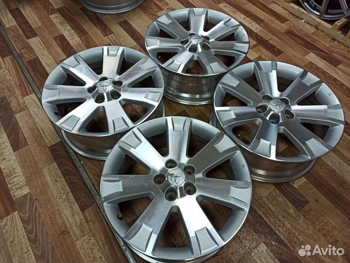 Диски Митсубиши 18 5х114,3 ET38 оригинал из Японии