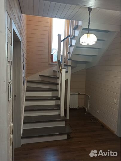 Деревянная лестница