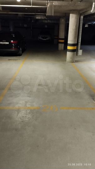 Машиноместо, 14 м²
