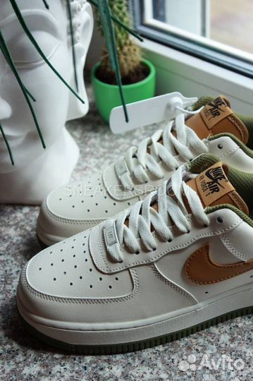 Nike AirForce 1