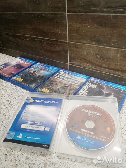 Sony PS4 slim 1TB + 5 игр + стойка охлаждения