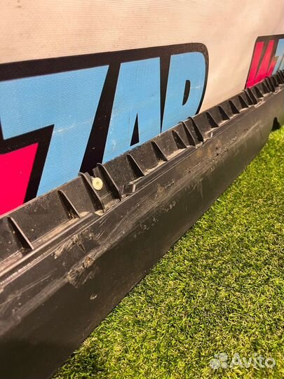 Накладка на порог левая Tesla Model Y 2022