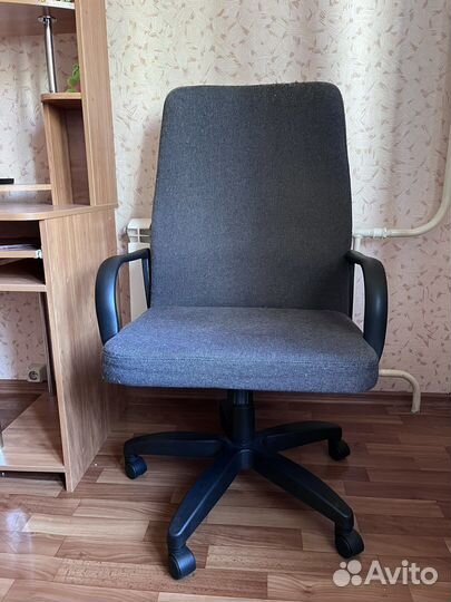 Компьютерное кресло