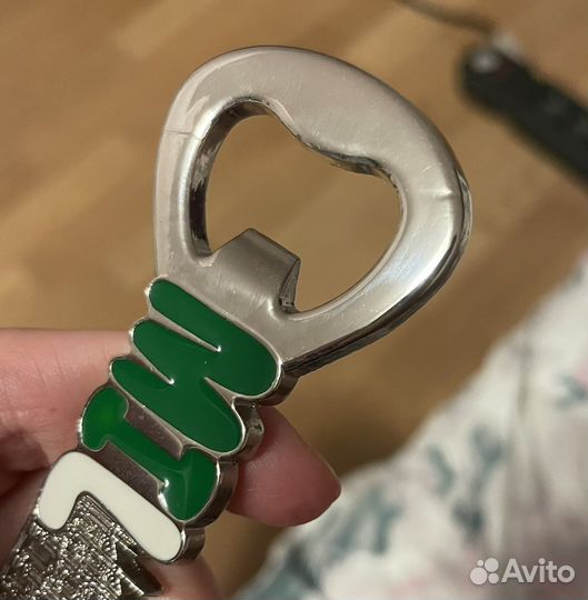 Магнит-открывалка Milano