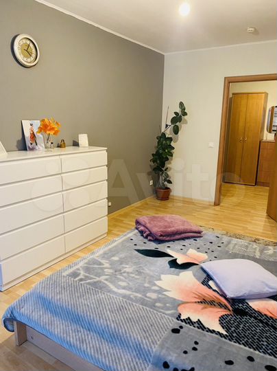 2-к. квартира, 58 м², 8/15 эт.