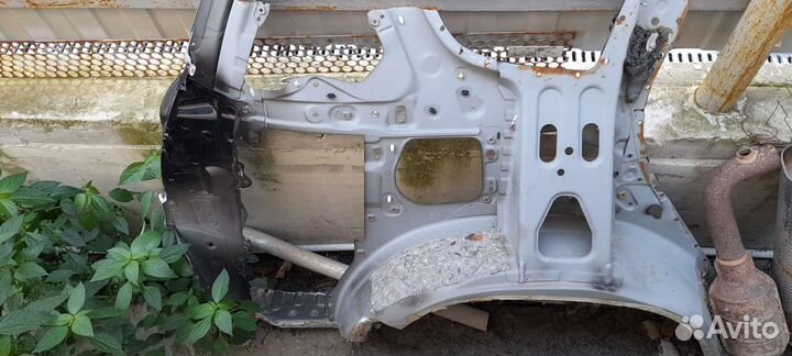 Задняя правая четверть тойота раф 4 30 лонг