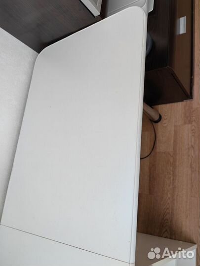 Маникюрный стол складной бу