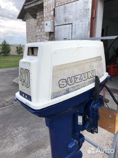 Лодочный мотор Suzuki 40