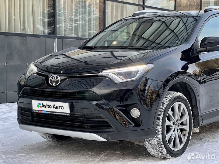 Toyota RAV4 2.2 AT, 2018, 87 268 км